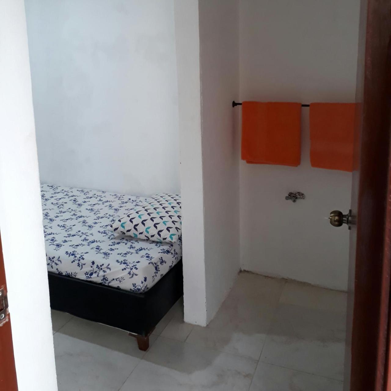 Habitacion Doble Con Bano Privado San Felipe Картахена Экстерьер фото